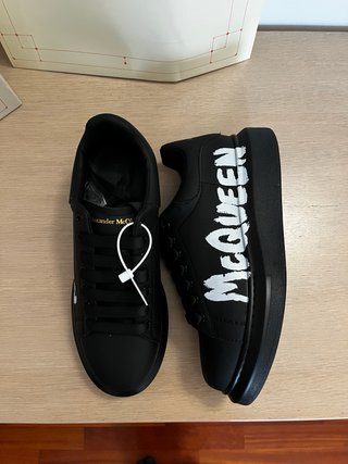 Scarpe Alexander McQueen nere