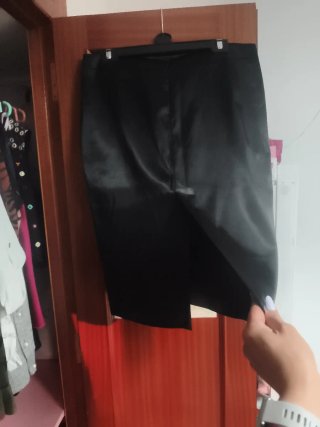 Traje Raso Chaqueta, camisa y Falda Tubo