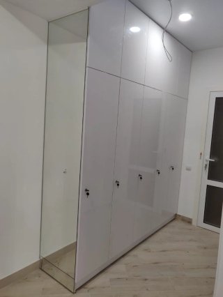 Carpintero / Montaje de cocinas y armarios empotra