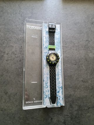 Swatch Scuba 200m Nero/Verde SDB102
