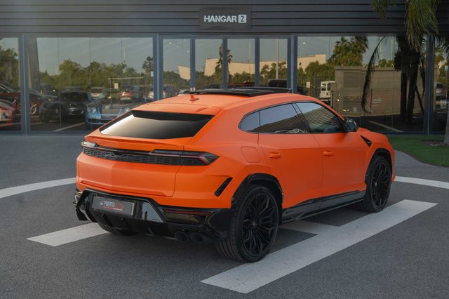 LAMBORGHINI URUS SE 800 CV