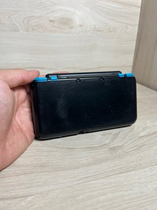 Nuovo Nintendo 2DS XL Nero/Blu