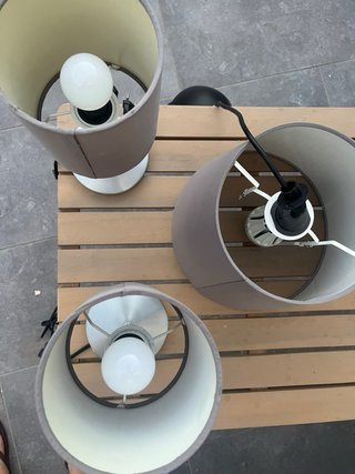 Lámparas de mesa y lámpara grande