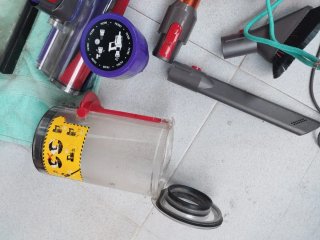 Aspirapolvere Dyson V10 Absolute in vendita