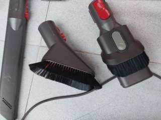 Aspirapolvere Dyson V10 Absolute in vendita