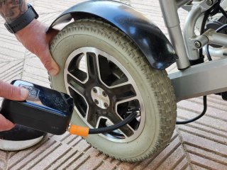 Silla de ruedas eléctrica.
