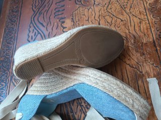 Cuñas Pull&Bear vaqueras con lazada