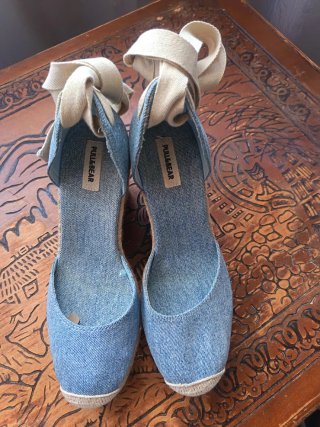 Cuñas Pull&Bear vaqueras con lazada
