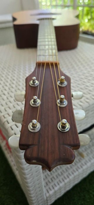 Guitarra Electroacústica MR