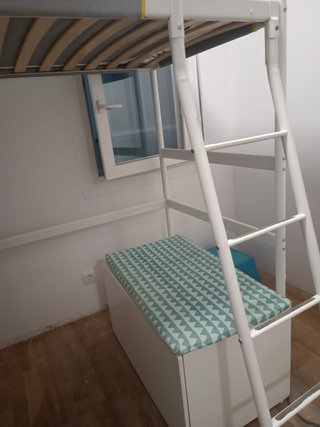 Cama alta Vitval Ikea con escritorio