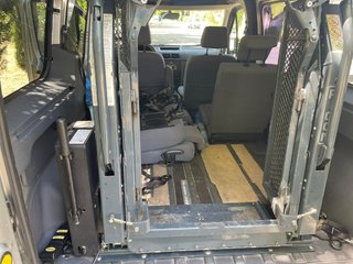 Ford Tourneo Connect con Plataforma elevadora 2009