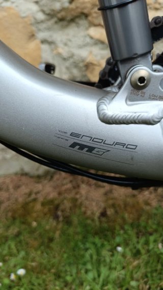 MTB Specialized Enduro con frenos HOPE Flotante