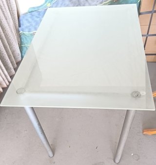 Mesa de cristal moderna