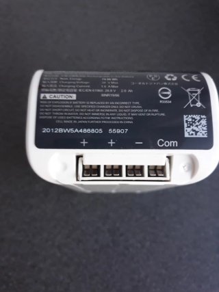 Batería Kobold VB-100 Usada