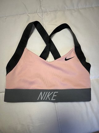 Top sujetador deportivo Nike rosa y gris