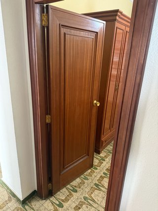 Puertas de madera con marco