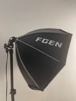 Foco Softbox FGEN + Trípode