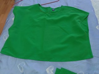 Conjunto Shein verde muy bueno sólo unas horas