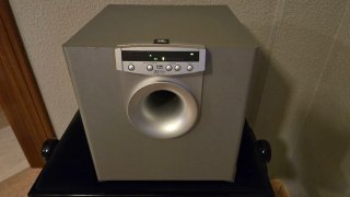 Subwoofer JBL Plata