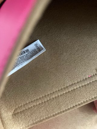 Bolso rosa brillante con bandolera