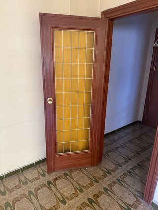 Puerta madera cristal decorativo