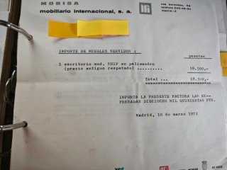 Escritorio vintage de madera