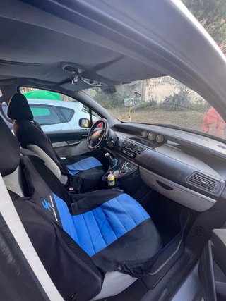 Peugeot 807 2004