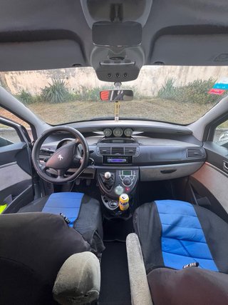 Peugeot 807 2004