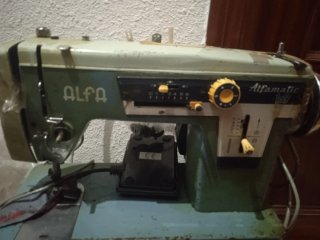 Máquina de coser Alfa Alfamatic 169