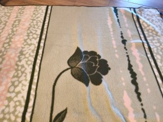 Manta de forro polar con flores