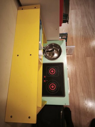 Cocinita infantil de madera