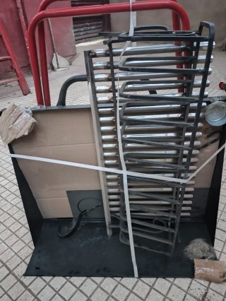 Barbacoa de leña metálica (No envío)