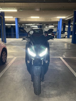 Yamaha Xmax 125 Iron Max Negra