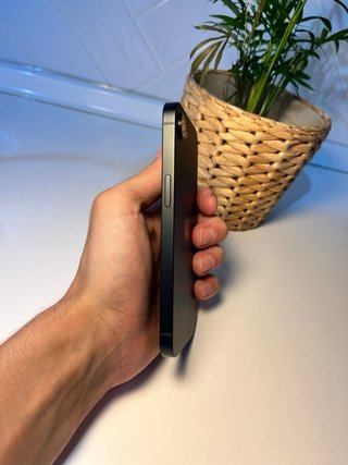 iPhone 17e 28 cicli 100% Batteria NUOVO