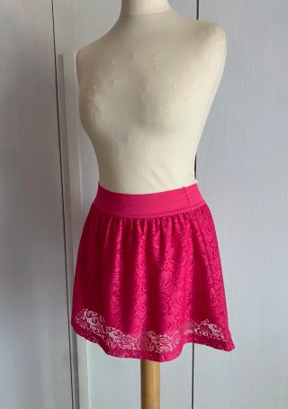 Gonna in pizzo tg XS  Terranova