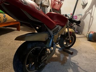 Moto eléctrica infantil roja