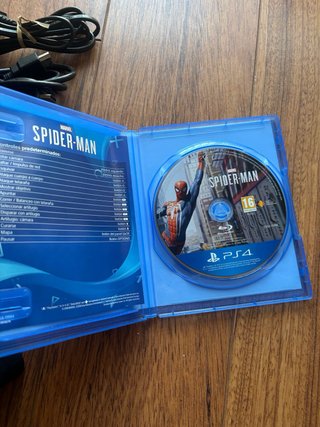 PS4 Slim Nera + 3 Giochi