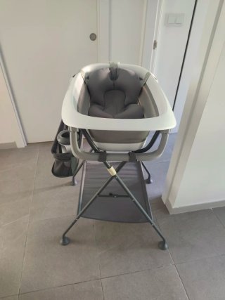 Bañera Plegable Twistshake con Soport y accesorios