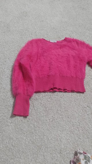 Stoc vestiti per la bambinae 4-6 anni.