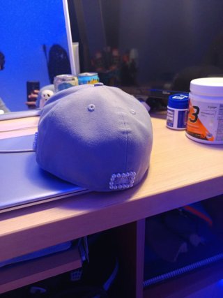 Gorra LA con perlas