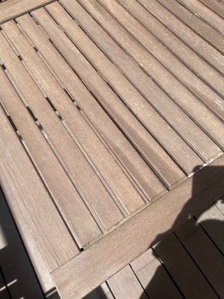 Tavolo da esterno in legno e metallo