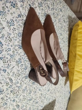 Zapatos Parfois Marrones Tacón Slingback