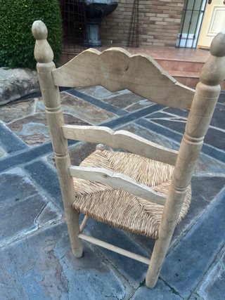 Silla Nea de madera y ratán