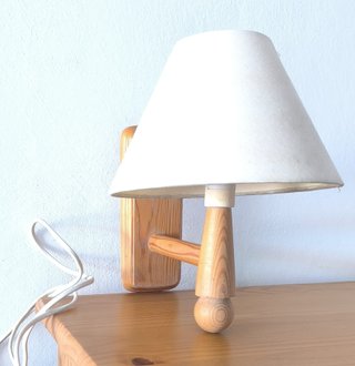 Lámpara de madera