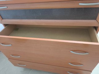 Cómoda 4 cajones madera