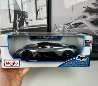 Aston Martin Valkyrie Modelo Coleccionista