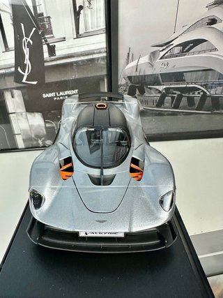 Aston Martin Valkyrie Modelo Coleccionista