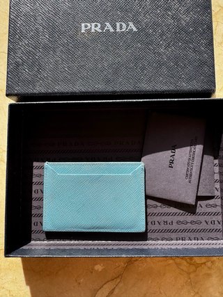 Tarjetero Prada Saffiano Azul Celeste Original