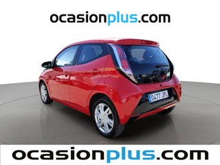 Toyota Aygo 1.0 70 x-play 51 kW (69 CV)