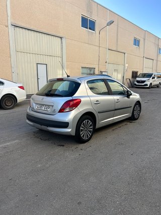 Peugeot 207 2009